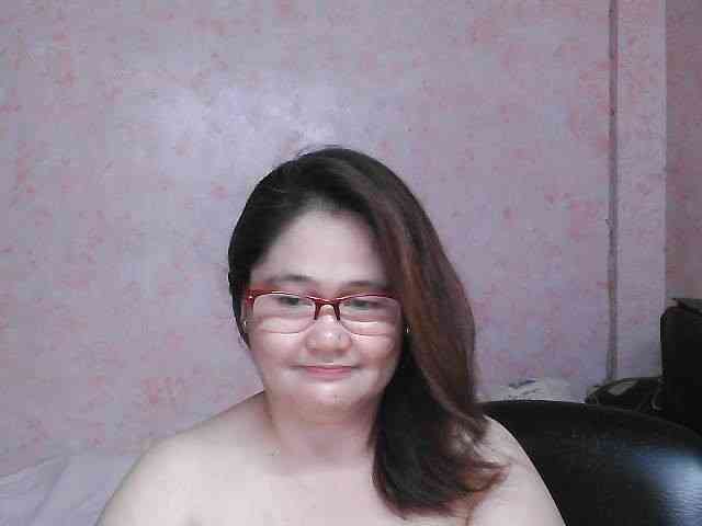 NICEtitspinay webcam
