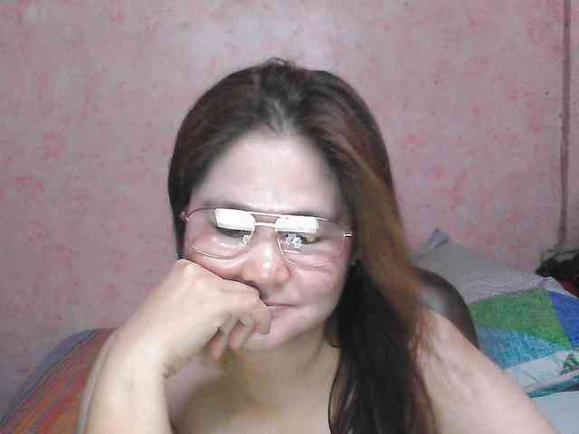 NICEtitspinay Live Webcam on BongaCams