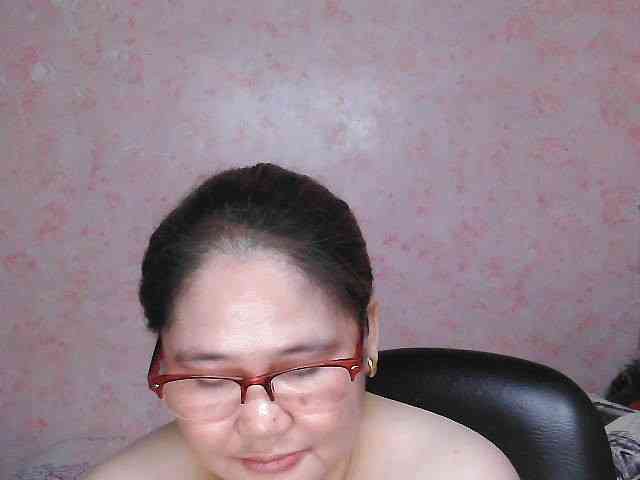 NICEtitspinay webcam
