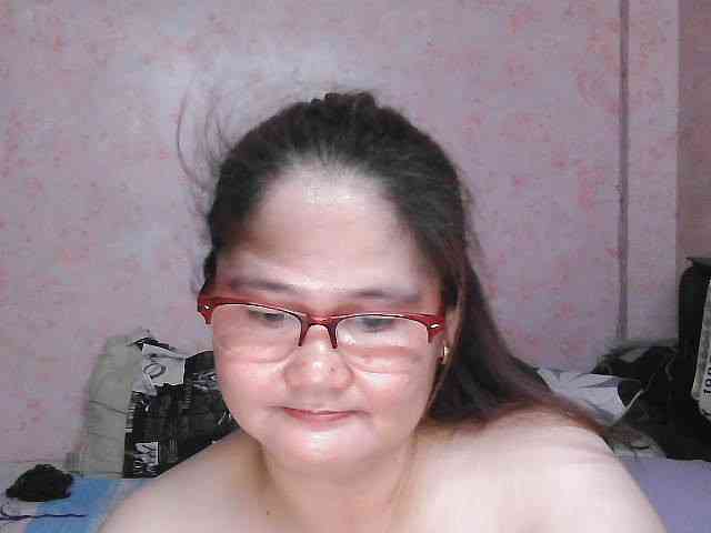 NICEtitspinay webcam