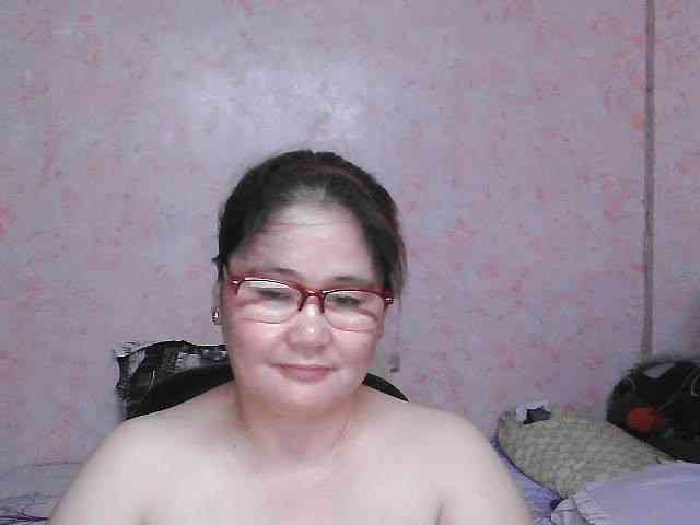 NICEtitspinay webcam