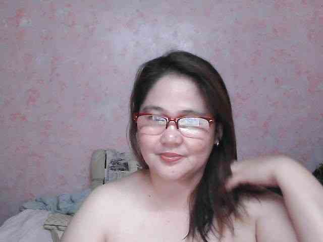 NICEtitspinay webcam