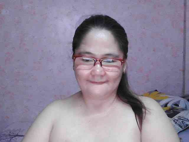 NICEtitspinay webcam