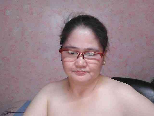 NICEtitspinay webcam