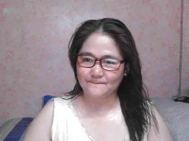 NICEtitspinay webcam