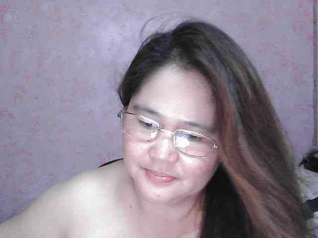 NICEtitspinay webcam