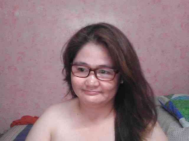 NICEtitspinay webcam