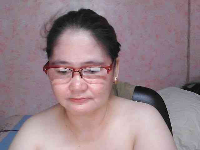 NICEtitspinay webcam