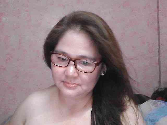 NICEtitspinay webcam