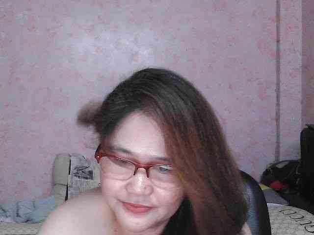NICEtitspinay webcam