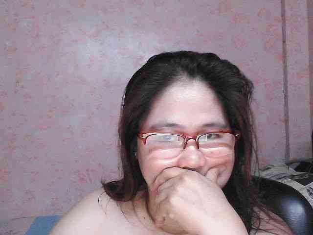 NICEtitspinay webcam
