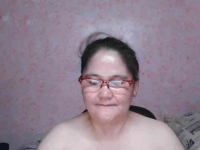 NICEtitspinay webcam