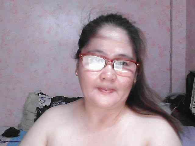 NICEtitspinay webcam