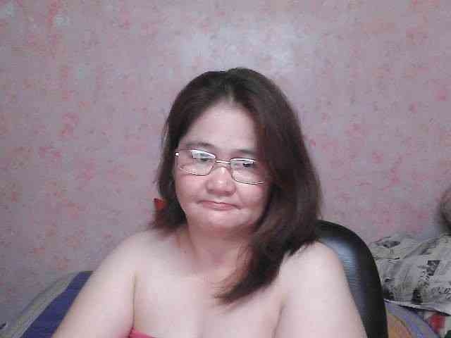 NICEtitspinay webcam