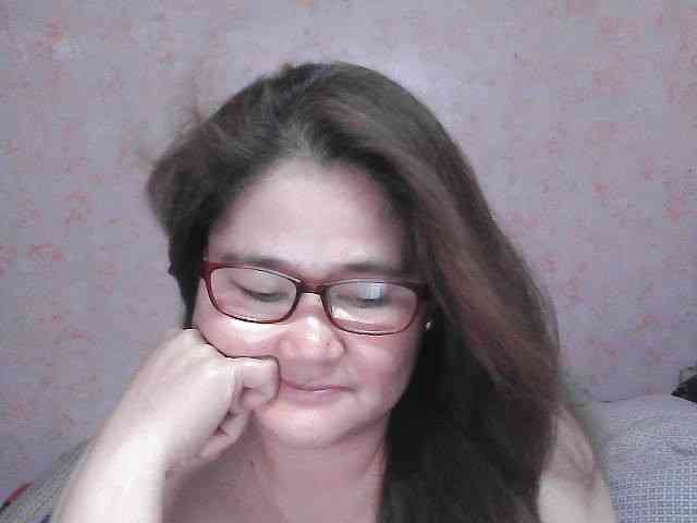 NICEtitspinay webcam