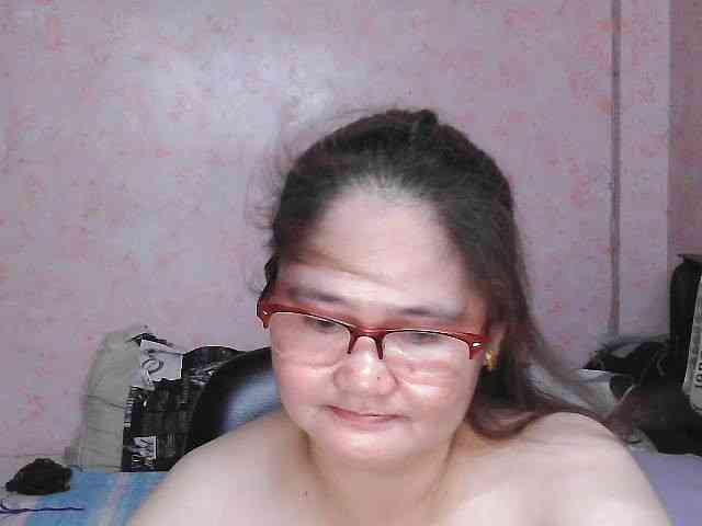 NICEtitspinay webcam