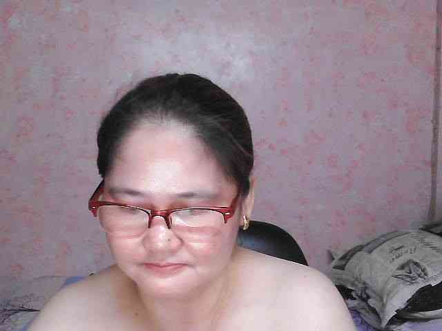 NICEtitspinay webcam
