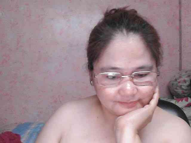 NICEtitspinay webcam