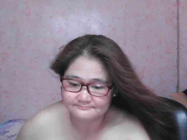 NICEtitspinay webcam