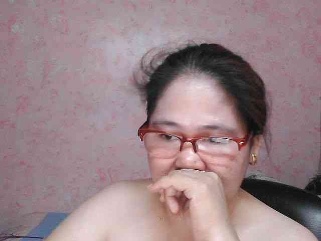 NICEtitspinay webcam