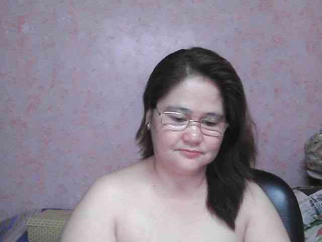NICEtitspinay webcam