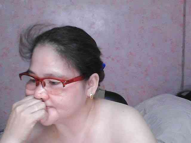 NICEtitspinay webcam