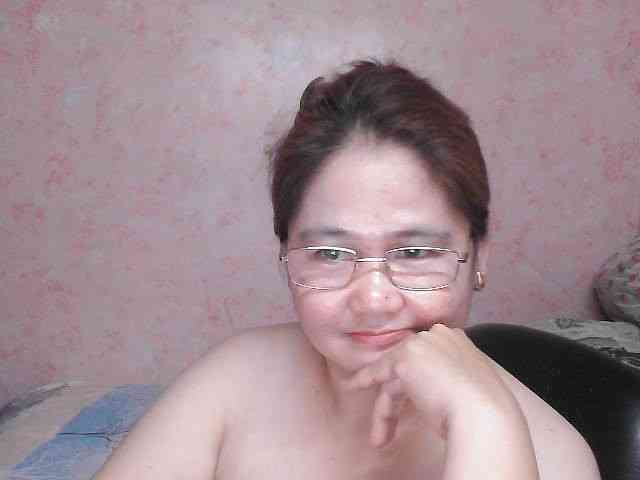 NICEtitspinay webcam