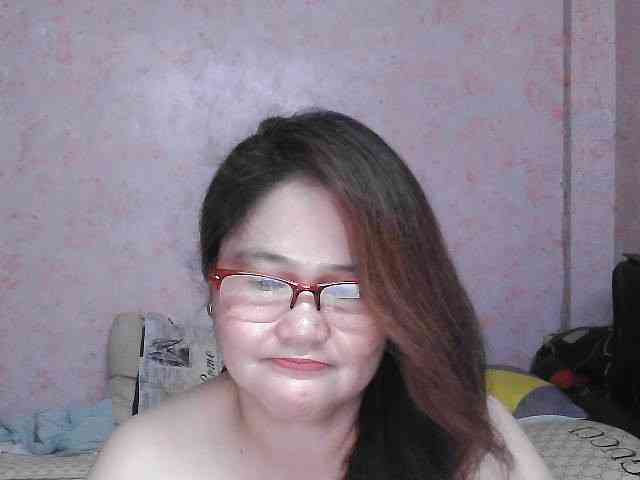 NICEtitspinay webcam