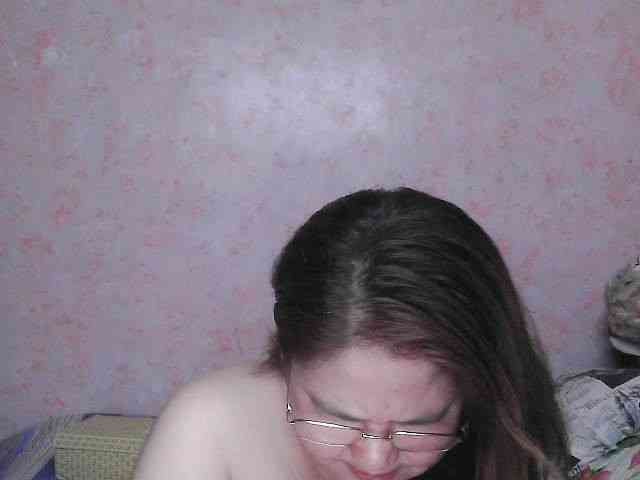 NICEtitspinay webcam