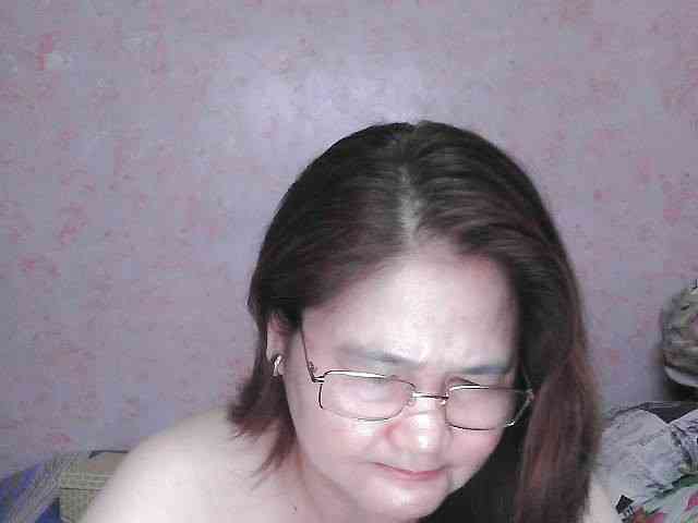 NICEtitspinay webcam