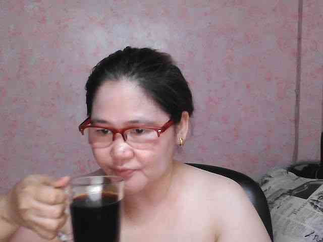 NICEtitspinay webcam