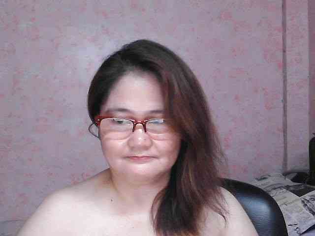 NICEtitspinay webcam
