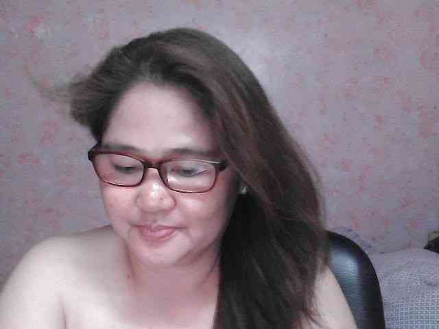 NICEtitspinay webcam