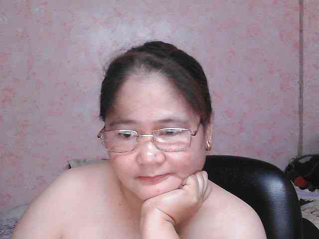 NICEtitspinay webcam
