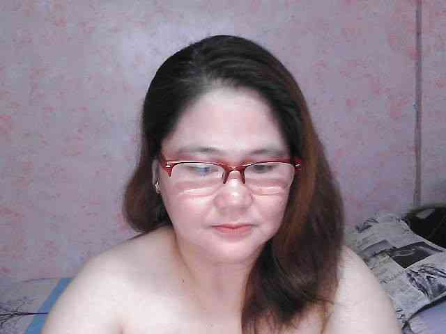 NICEtitspinay webcam