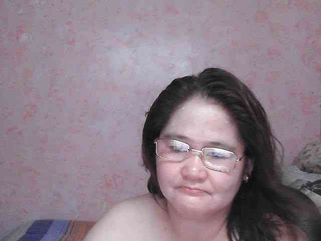 NICEtitspinay webcam