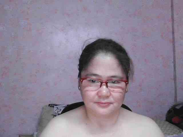 NICEtitspinay webcam
