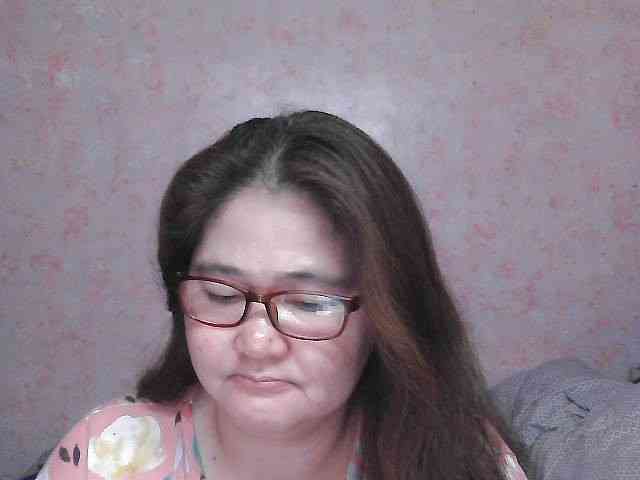 NICEtitspinay webcam