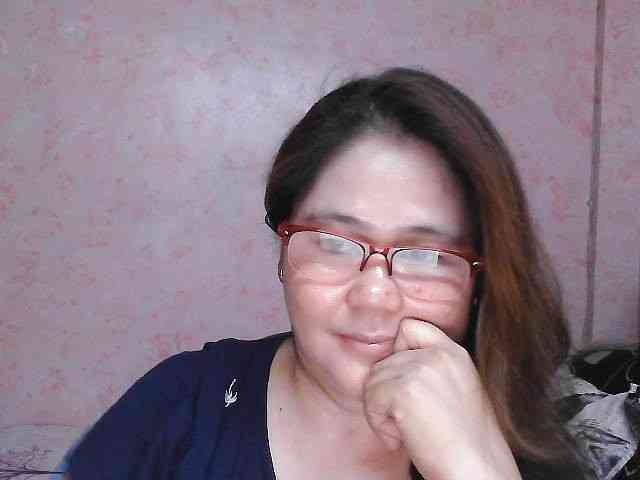 NICEtitspinay webcam