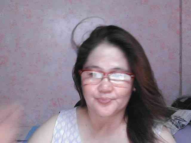 NICEtitspinay webcam