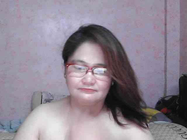 NICEtitspinay webcam