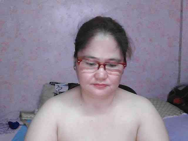 NICEtitspinay webcam