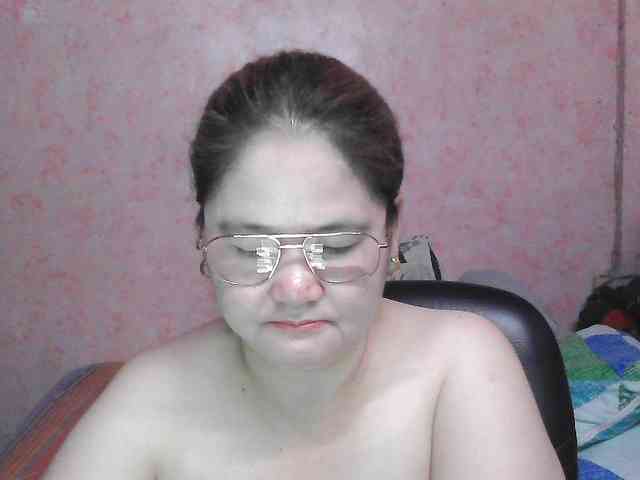 NICEtitspinay webcam