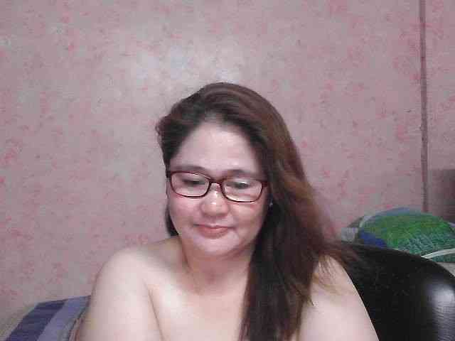 NICEtitspinay webcam