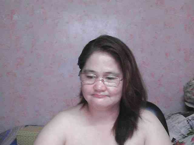 NICEtitspinay webcam