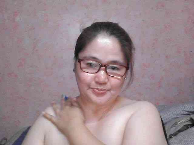 NICEtitspinay webcam