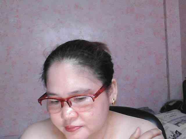 NICEtitspinay webcam