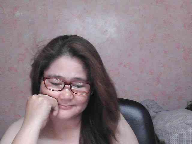 NICEtitspinay webcam