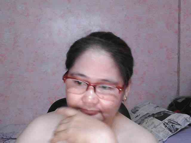 NICEtitspinay webcam