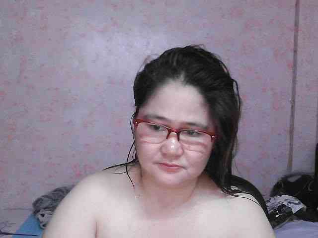 NICEtitspinay webcam
